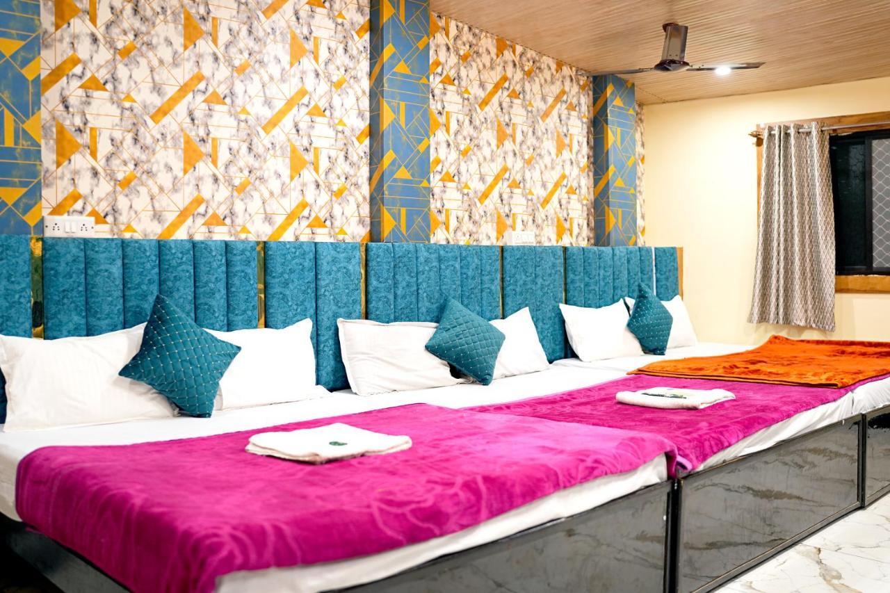 אויאיין Hotel Mahalok Palace מראה חיצוני תמונה